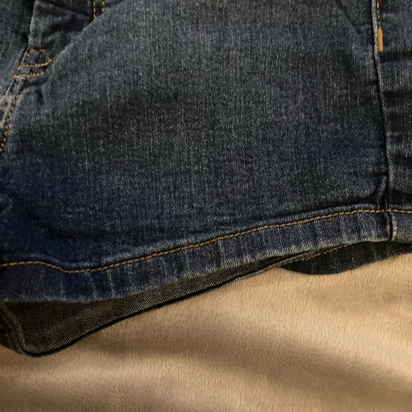👚(bundle 4 items w/👚for $16) jean shorts by Wilde Fable - Picture 3 of 8